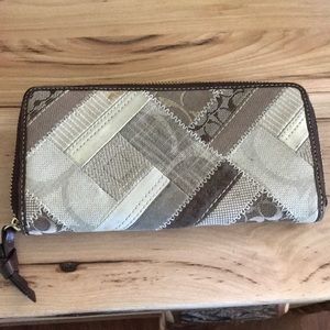 Authentic Coach wallet